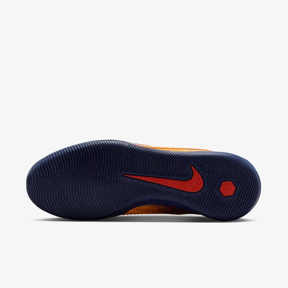 Чоловічі бутси NIKE PHANTOM 6 LOW ACAD IC EH