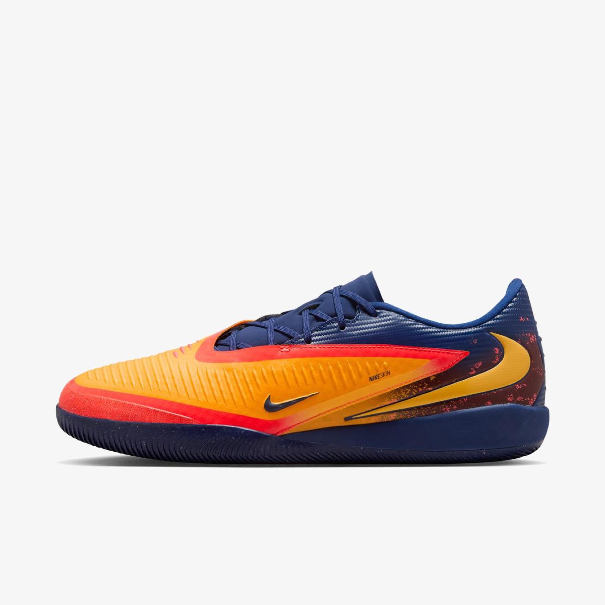 Чоловічі бутси NIKE PHANTOM 6 LOW ACAD IC EH