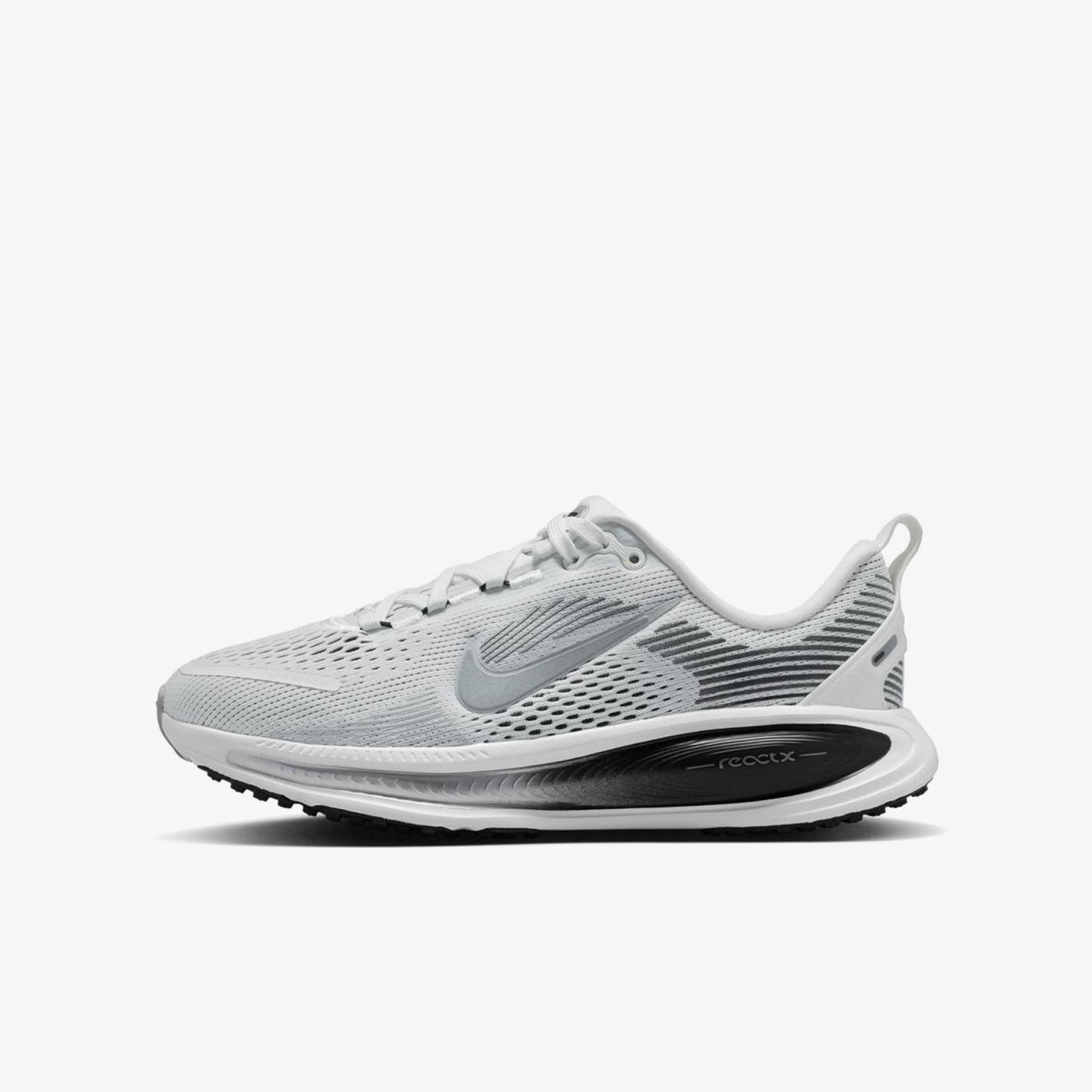 Дитячі кросівки NIKE VOMERO 18 RR GS