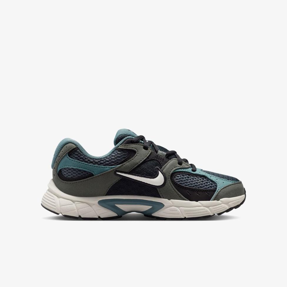 Детские кроссовки NIKE V5 RNR SUEDE (GS)_image_3