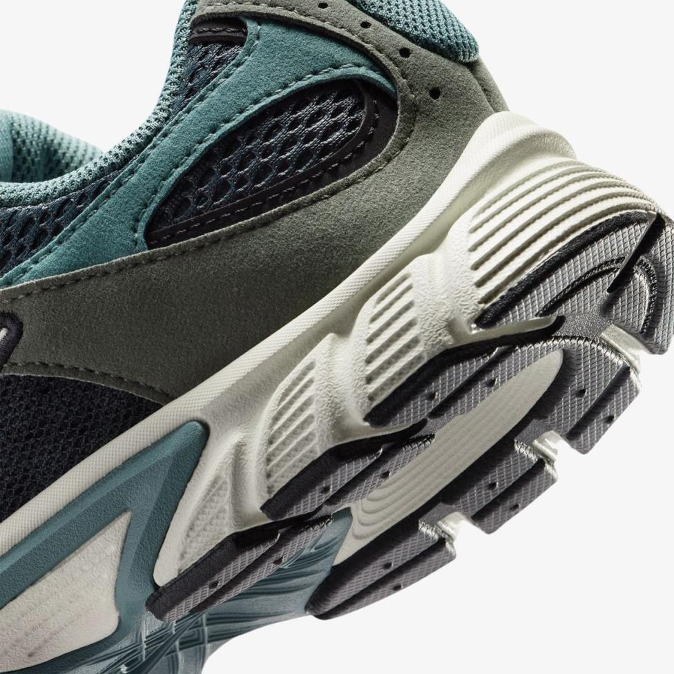 Детские кроссовки NIKE V5 RNR SUEDE (GS)_image_8