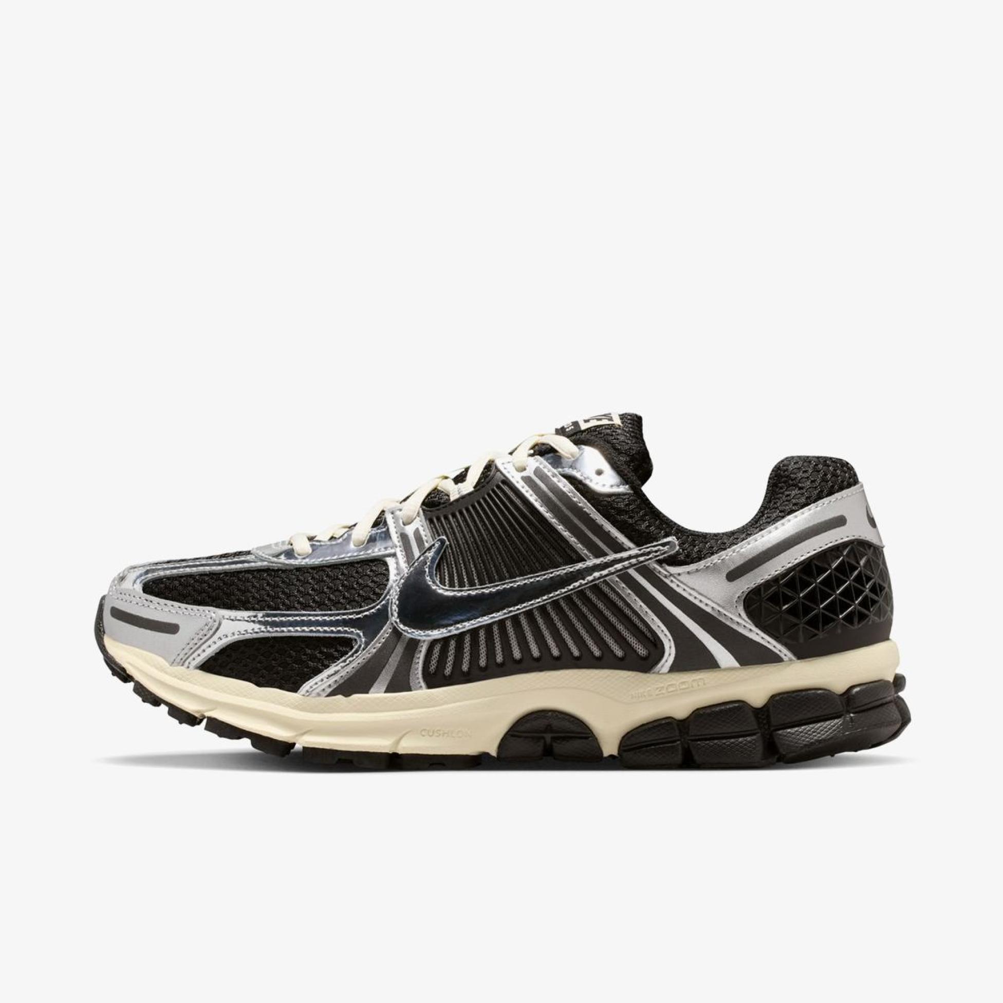 Чоловічі кросівки NIKE ZOOM VOMERO 5
