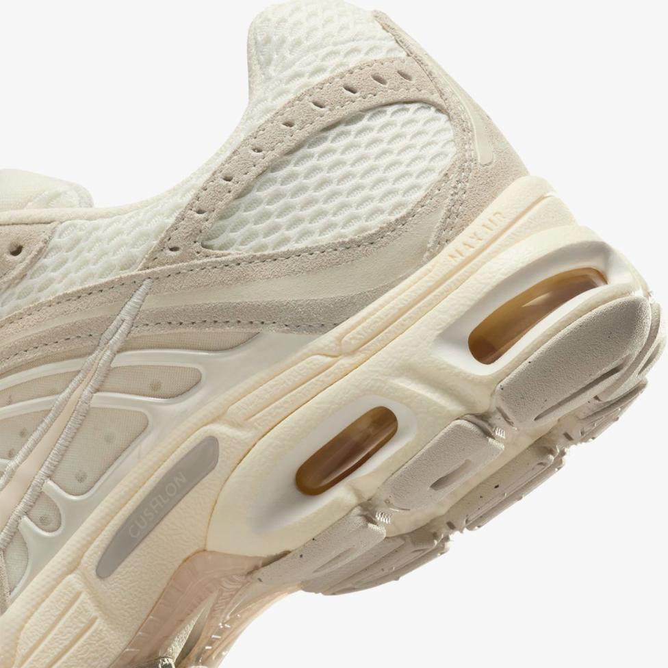 Женские кроссовки NIKE WMNS AIR MAX MOTO 2K SE PHANTOM / PALE IVORY_image_8