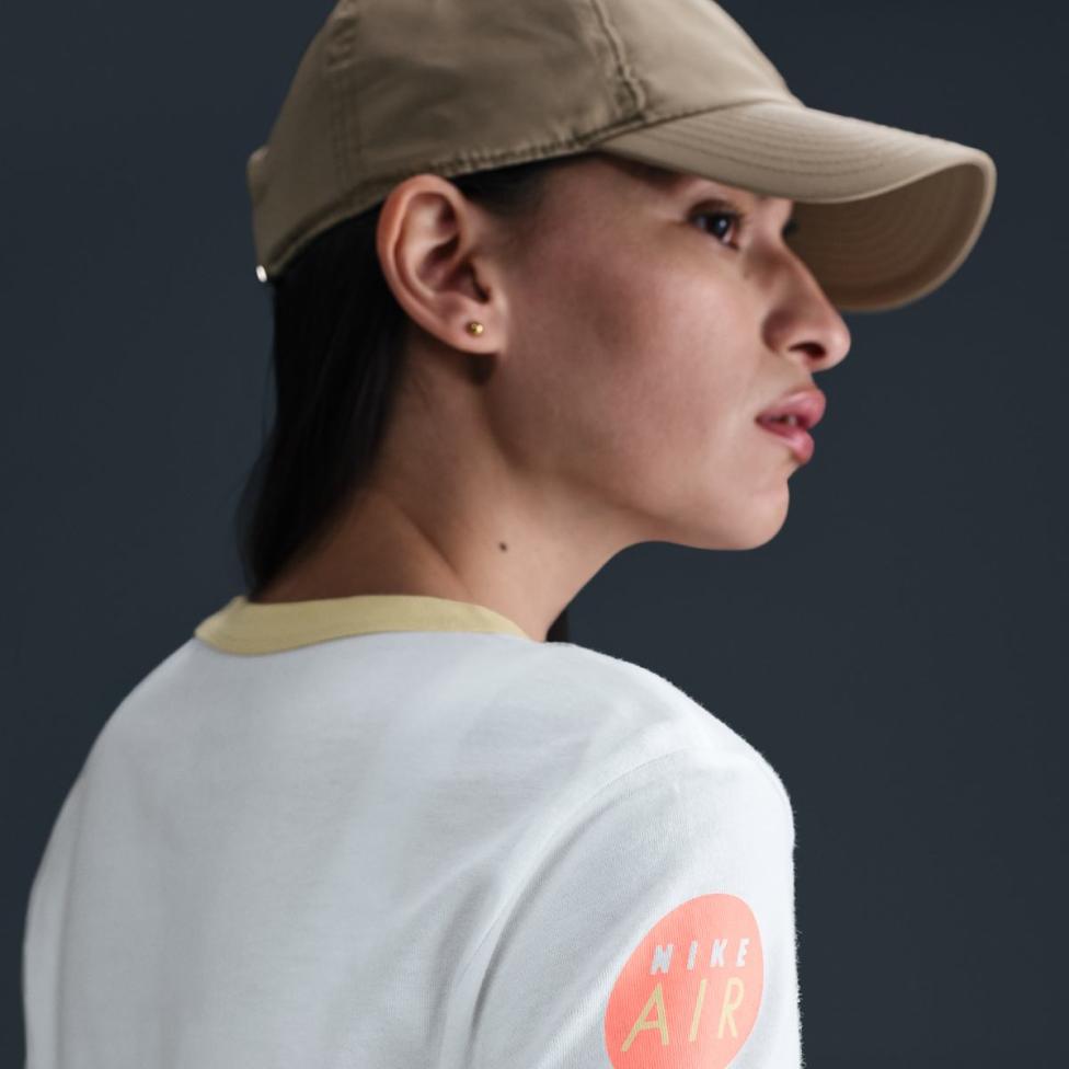 Жіноча футболка NIKE W NSW CLUB SS TEE MOTO RGR_image_5