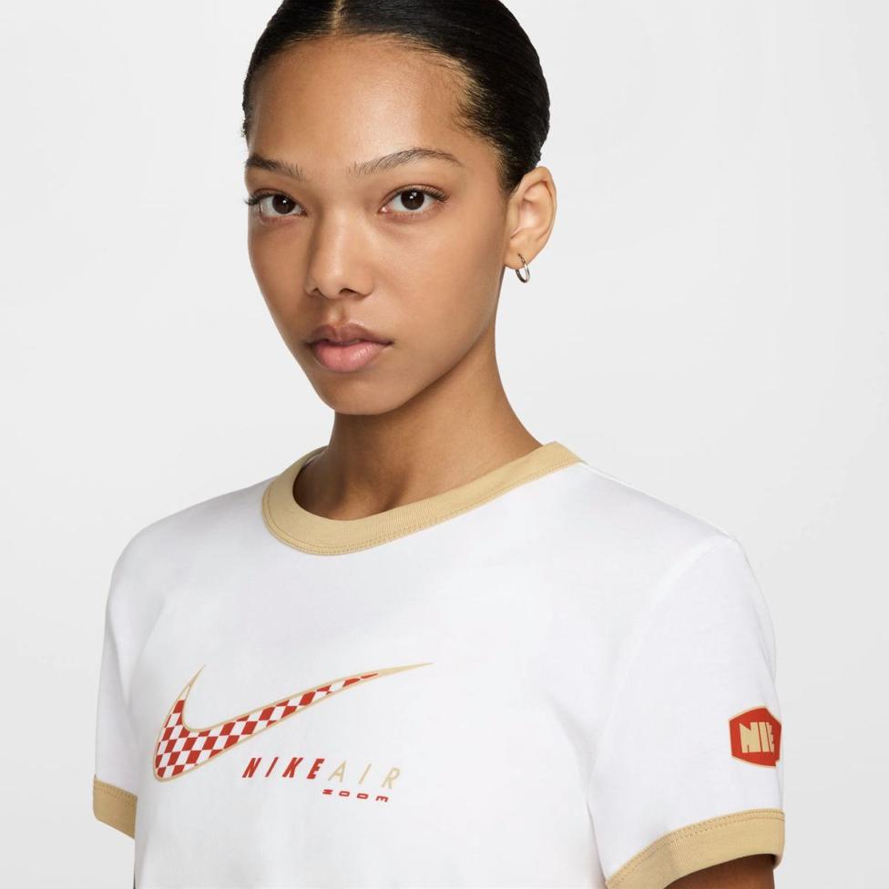Жіноча футболка NIKE W NSW CLUB SS TEE MOTO RGR_image_3
