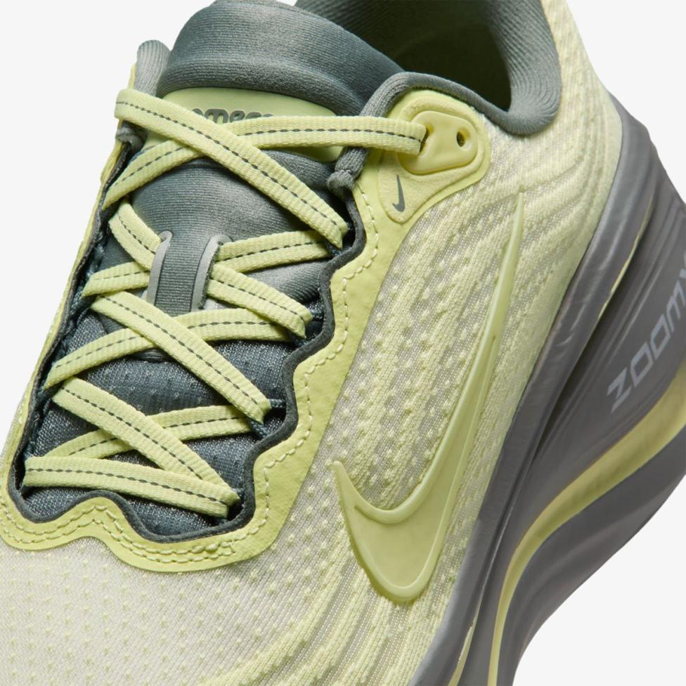Жіночі кросівки NIKE W VOMERO PLUS SE_image_7