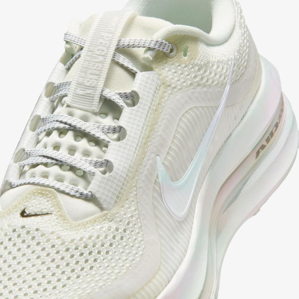 Жіночі кросівки NIKE W PEGASUS PREMIUM ESS_image_7