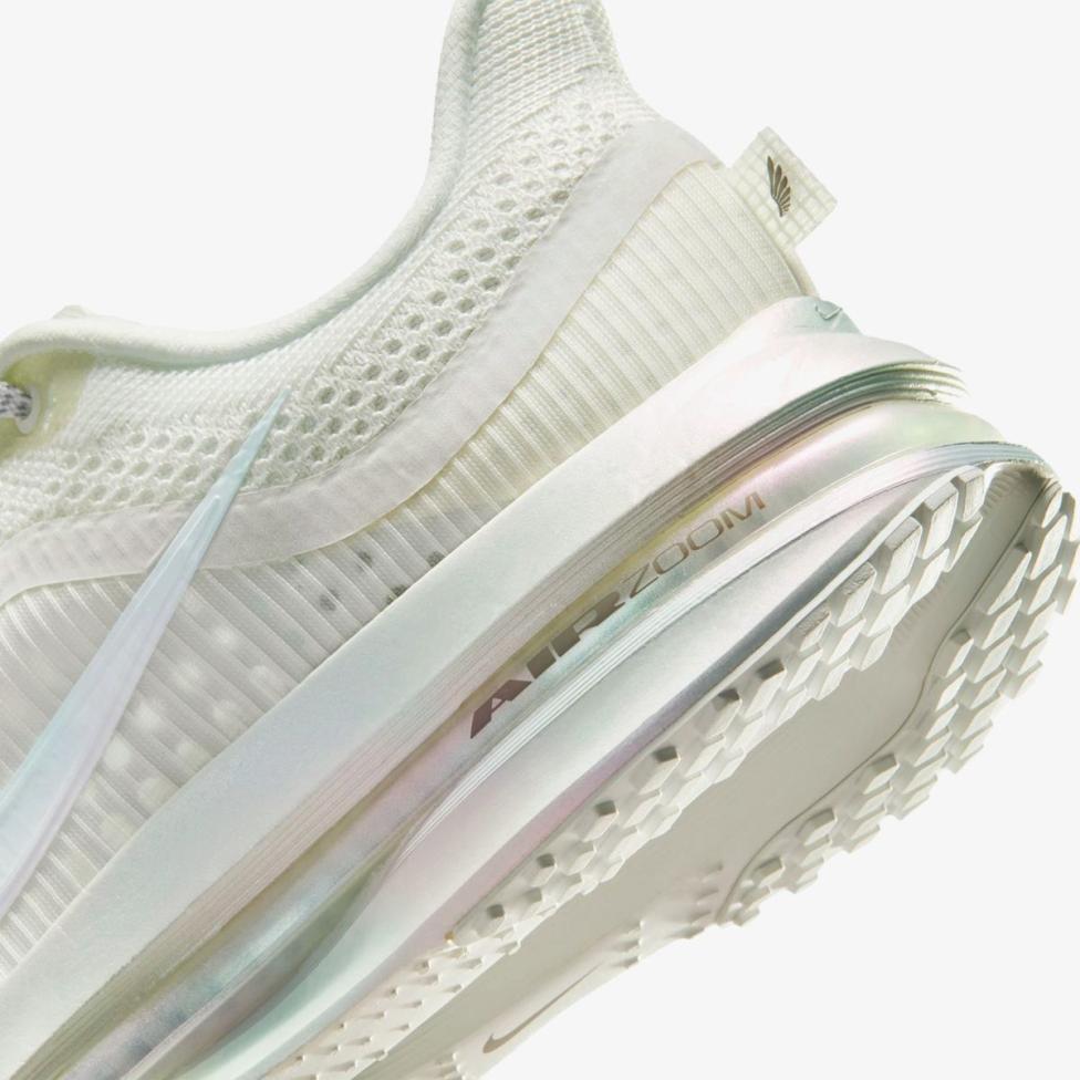 Жіночі кросівки NIKE W PEGASUS PREMIUM ESS_image_8