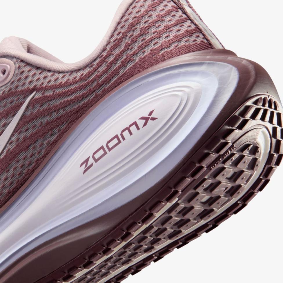 Жіночі кросівки NIKE W VOMERO PLUS_image_8