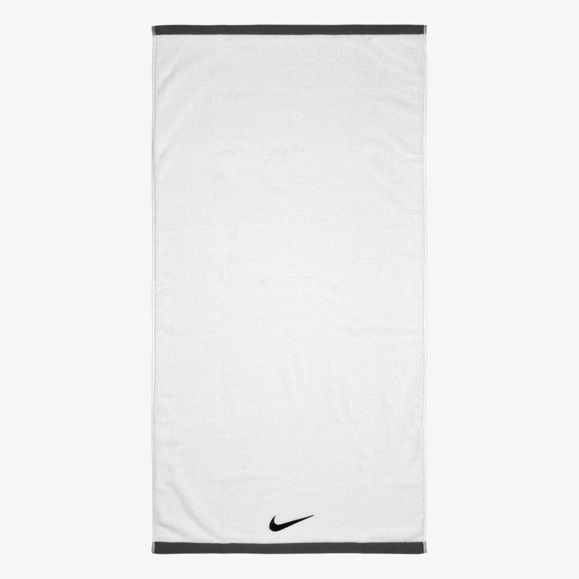 Полотенце NIKE FUNDAMENTAL TOWEL LARGE NP WHITE/BLACK L