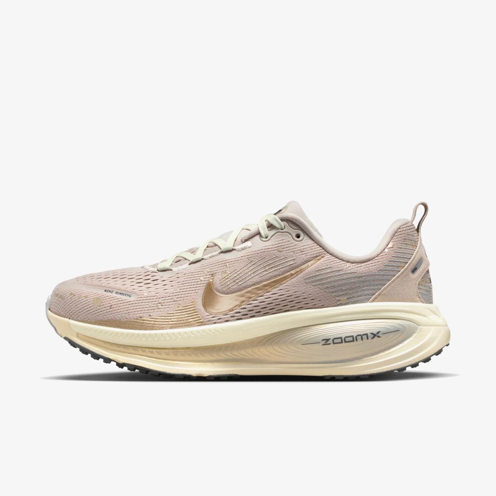 Жіночі кросівки NIKE W VOMERO 18 SE