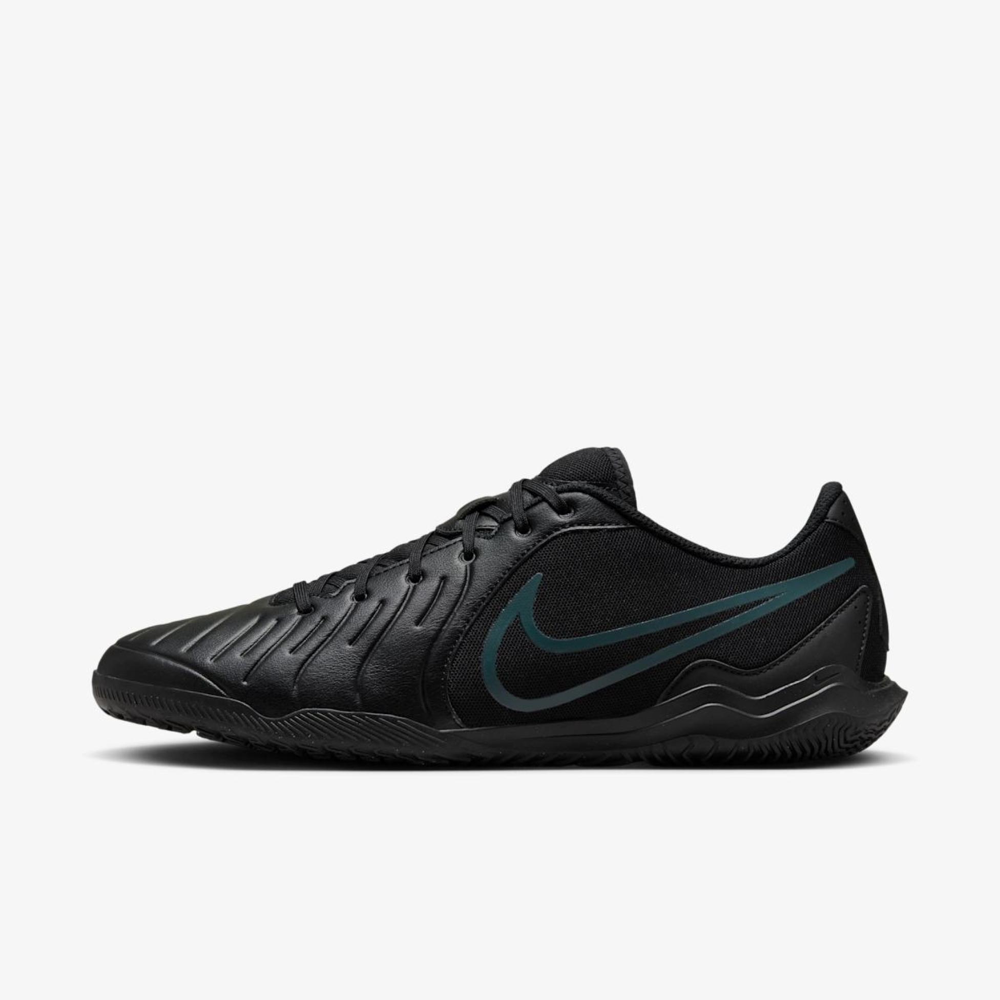 Чоловічі бутси NIKE LEGEND 10 CLUB IC