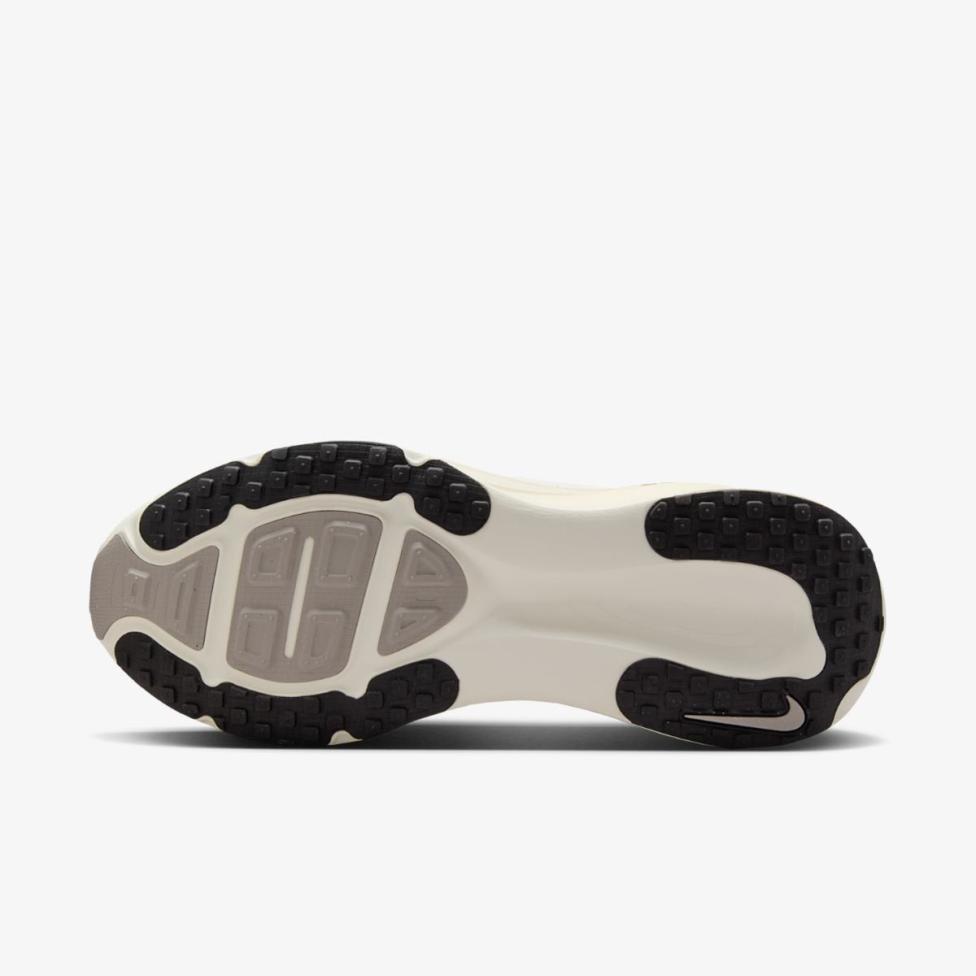 Чоловічі кросівки NIKE VOMERO 18 COCONUT MILK