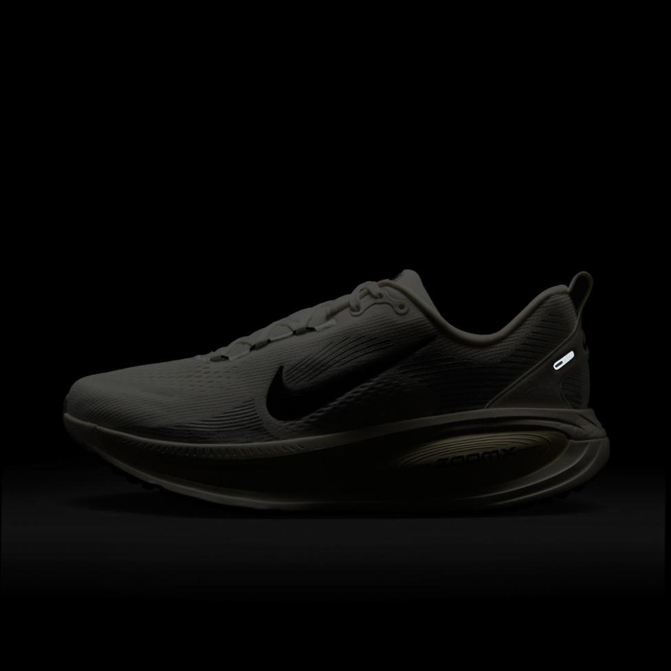 Чоловічі кросівки NIKE VOMERO 18 COCONUT MILK_image_10
