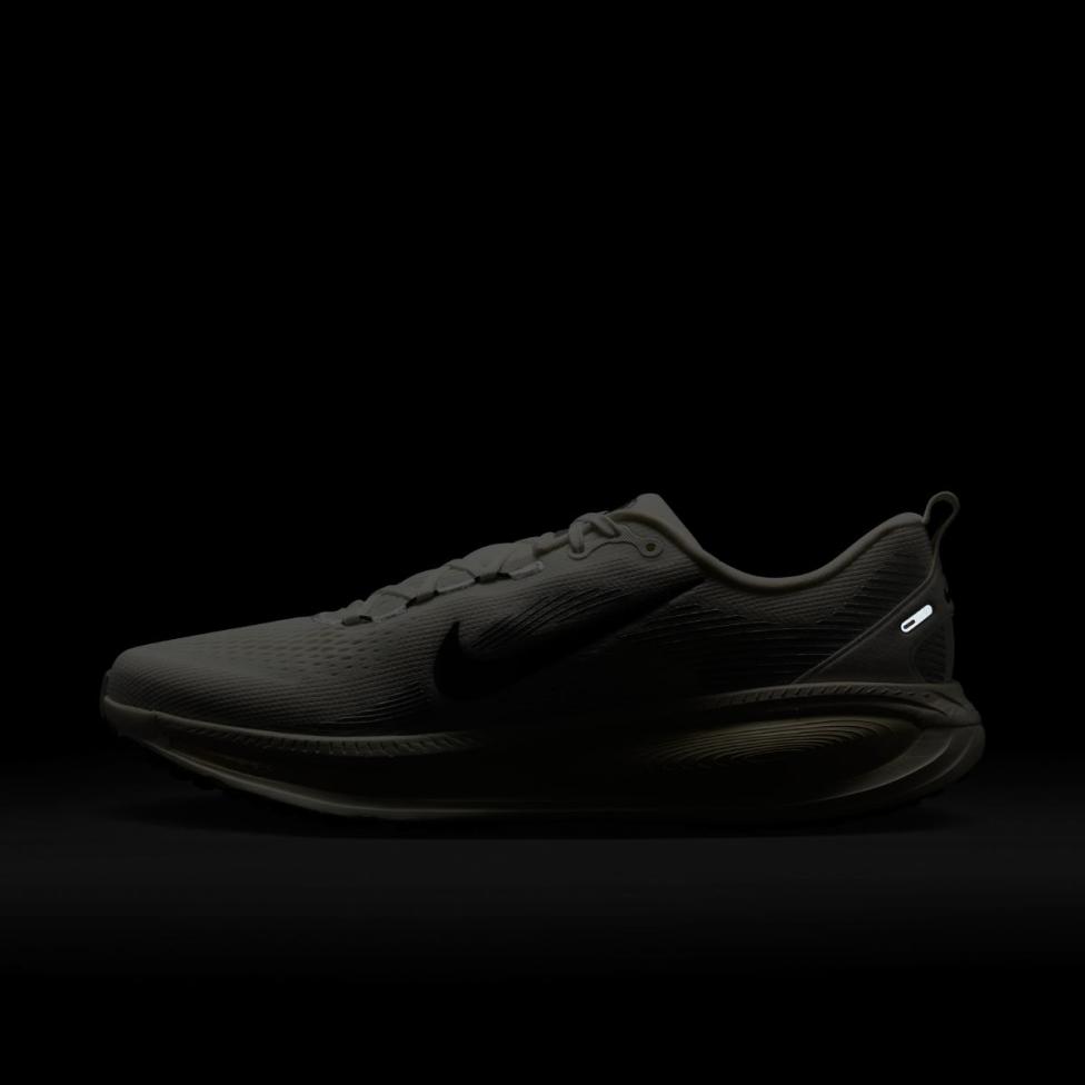 Чоловічі кросівки NIKE VOMERO 18 COCONUT MILK_image_11