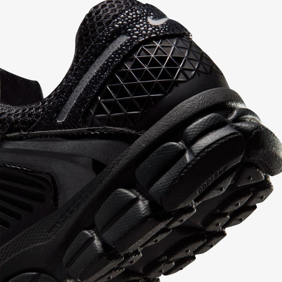 Жіночі кросівки NIKE W ZOOM VOMERO 5_image_8