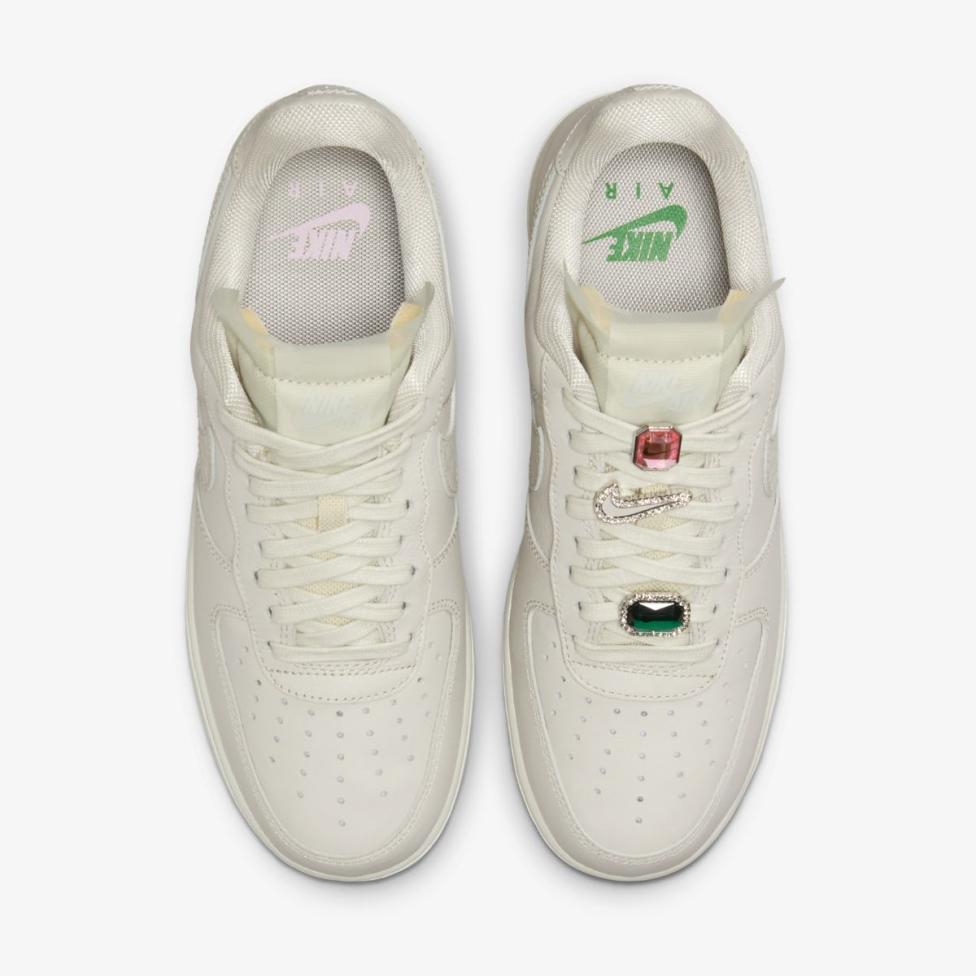 Жіночі кросівки NIKE WMNS AIR FORCE 1 LO PRM_image_4
