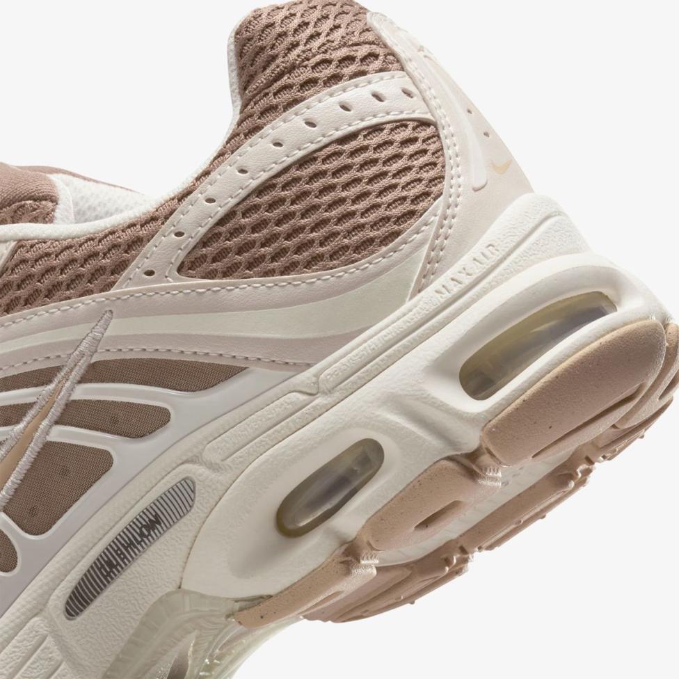 Жіночі кросівки NIKE AIR MAX MOTO 2K_image_7