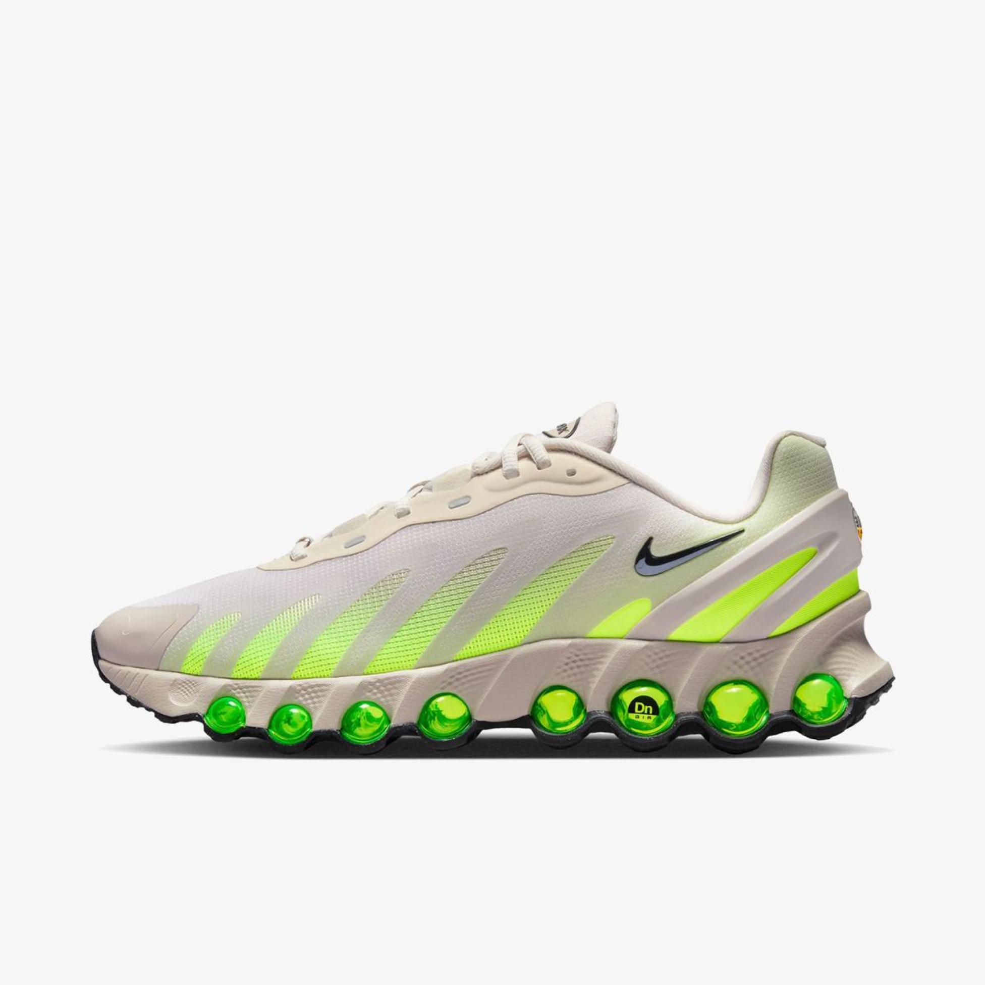 Чоловічі кросівки NIKE AIR MAX DN8