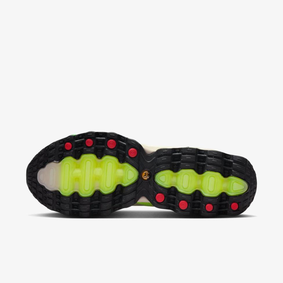 Чоловічі кросівки NIKE AIR MAX DN8