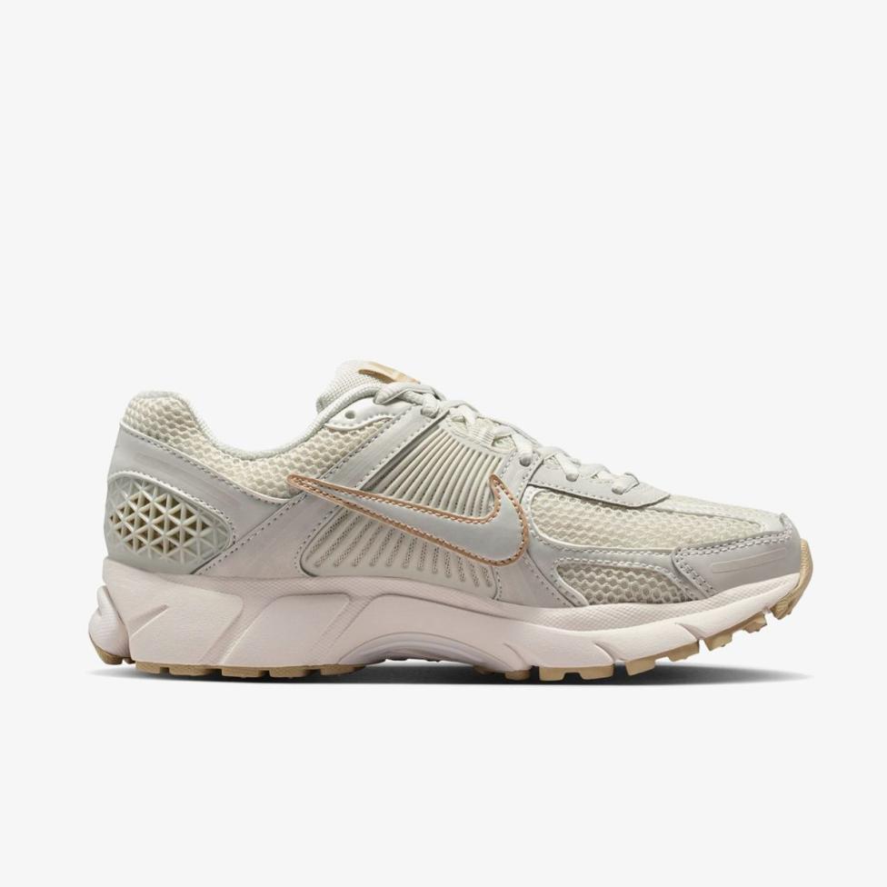 Жіночі кросівки NIKE ZOOM VOMERO 5_image_3