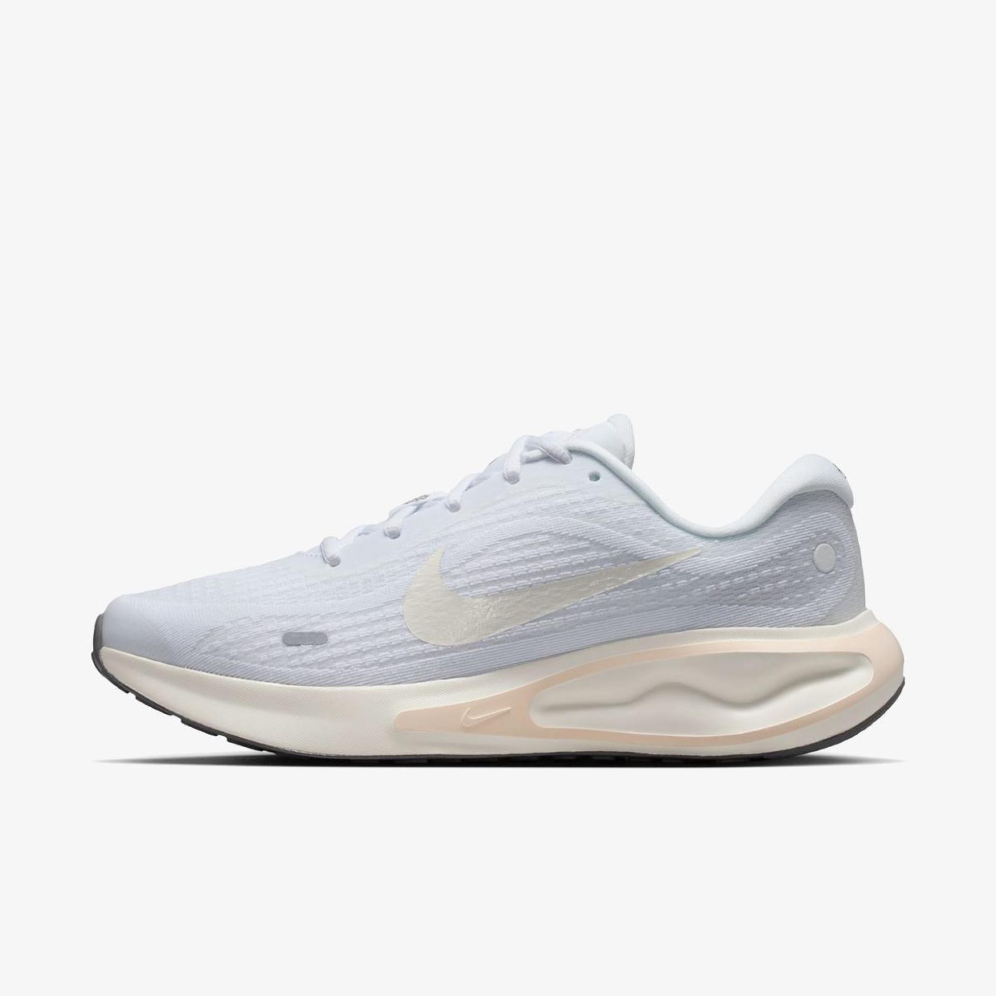 Женские кроссовки NIKE JOURNEY RUN