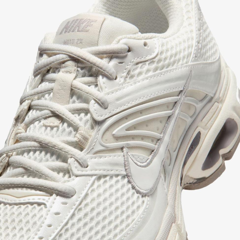 Жіночі кросівки NIKE AIR MAX MOTO 2K_image_7