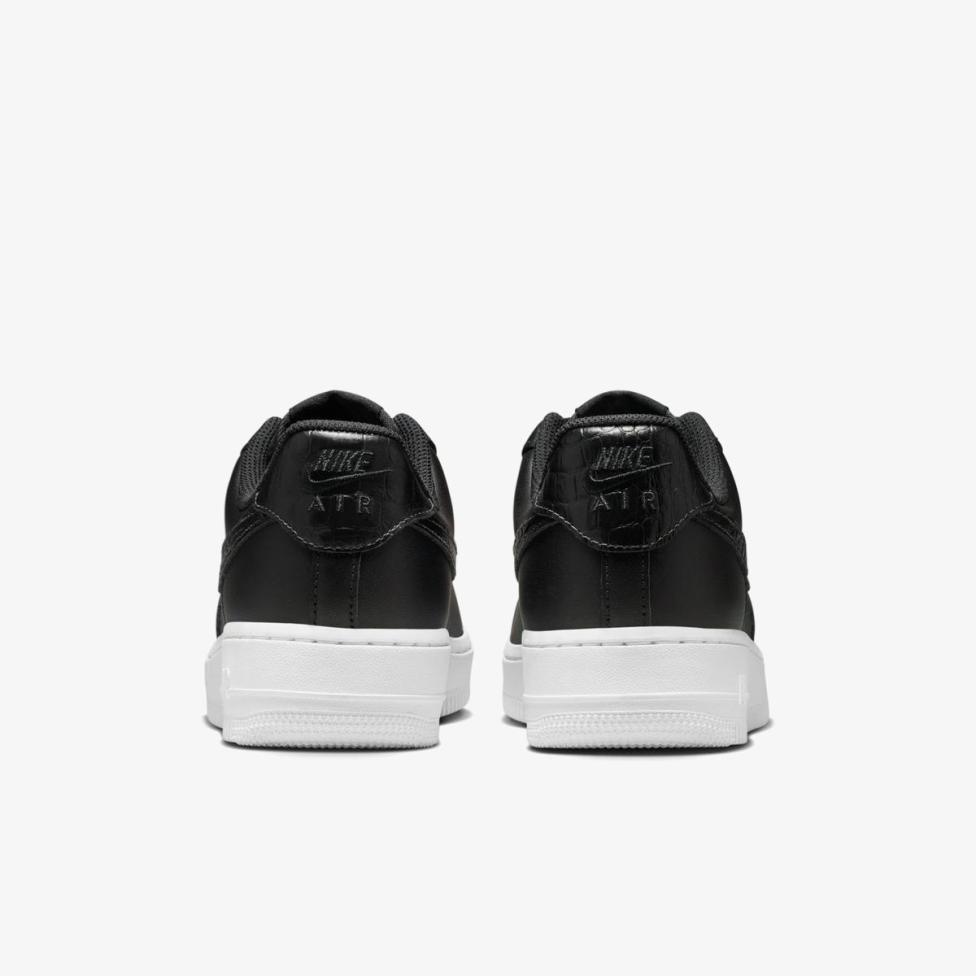 Жіночі кросівки NIKE AIR FORCE 1 07 SE_image_6