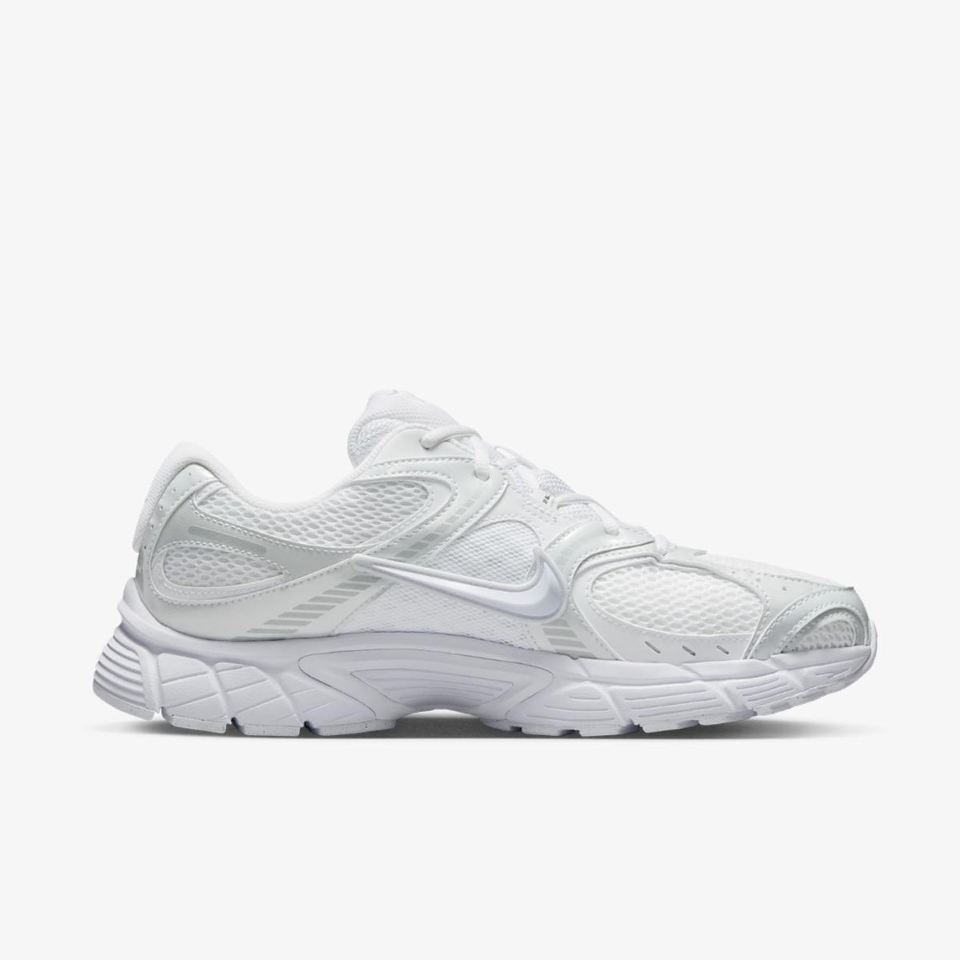 Чоловічі кросівки NIKE V5 RNR