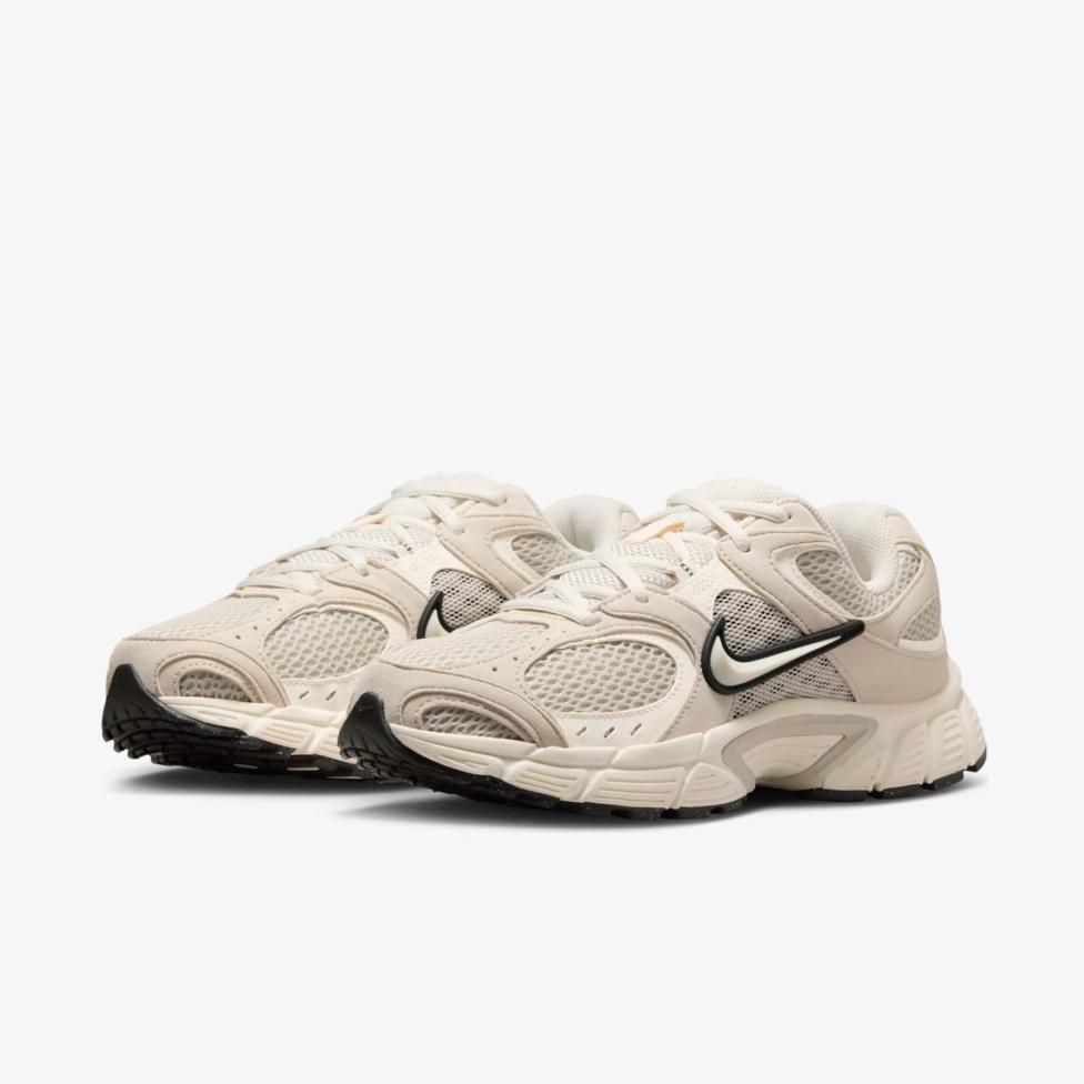 Жіночі кросівки NIKE W V5 RNR_image_5
