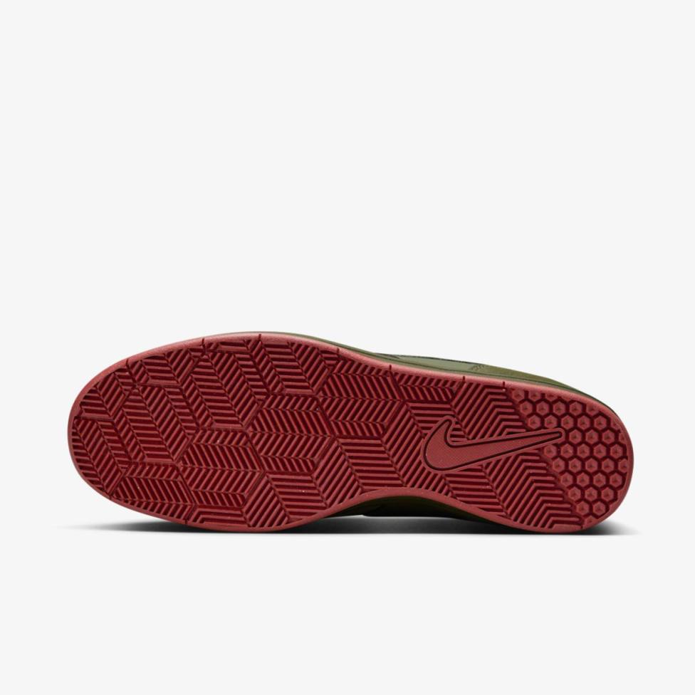 Чоловічі кросівки NIKE FOKUS