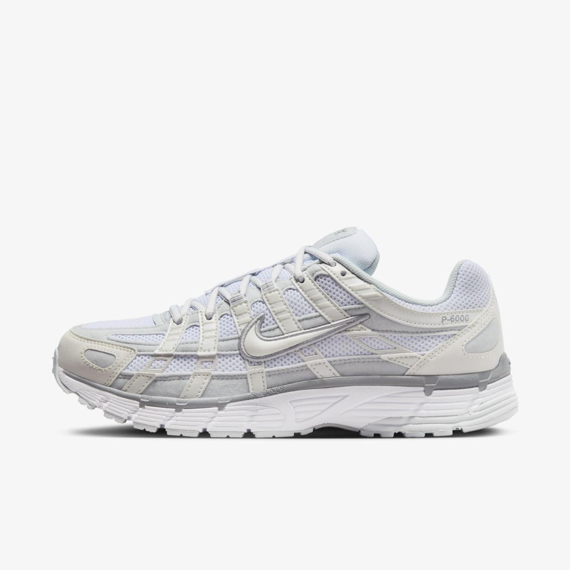 Жіночі кросівки NIKE WMNS P-6000