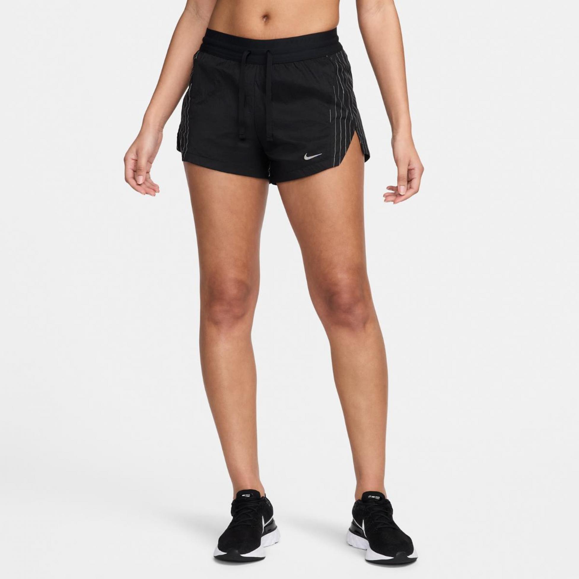 Жіночі шорти NIKE W RD RFLCTV MR 3IN BR SHRT