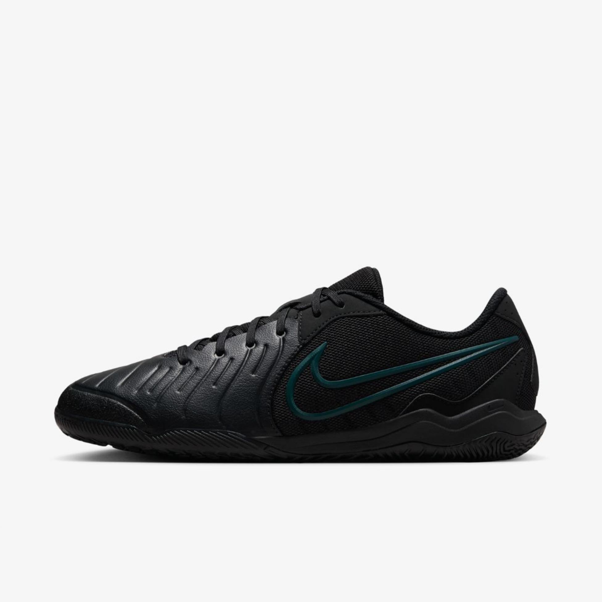 Чоловічі бутси NIKE LEGEND 10 ACADEMY IC
