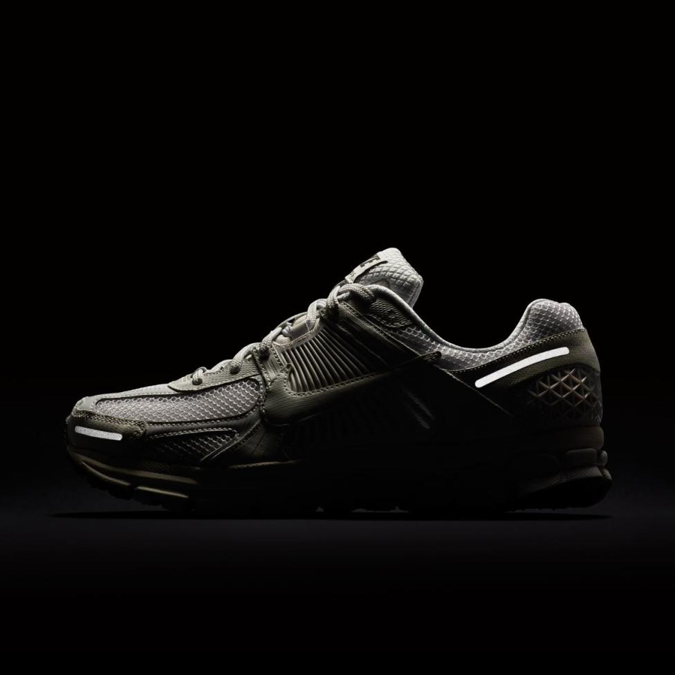 Чоловічі кросівки для бігу Nike Zoom Vomero 5 Sp_image_7