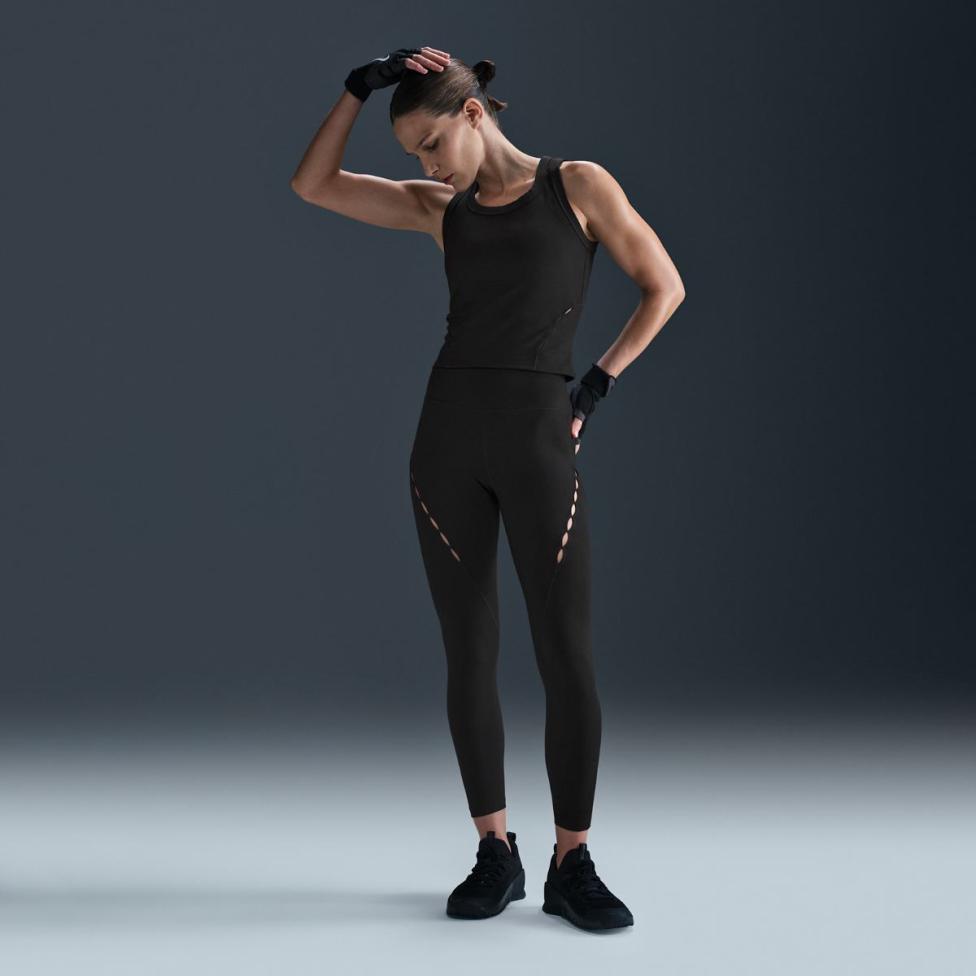 Жіноча майка NIKE W NK ONE FITTED DF TANK CPSL_image_7