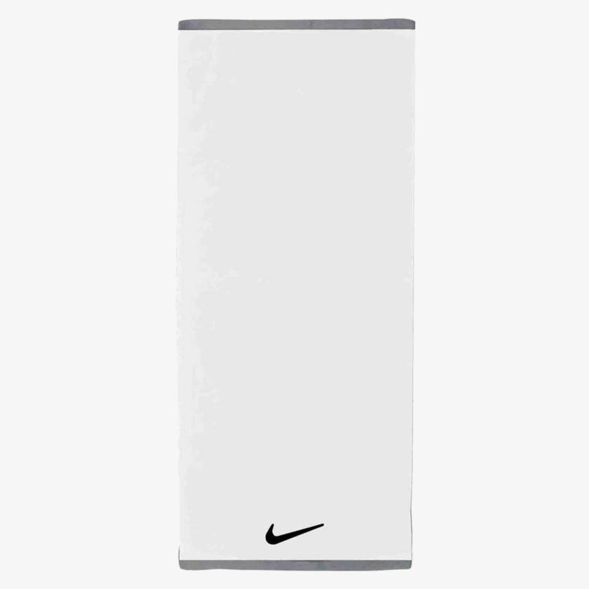 Рушник NIKE FUNDAMENTAL TOWEL MEDIUM NP WHITE/BLACK M