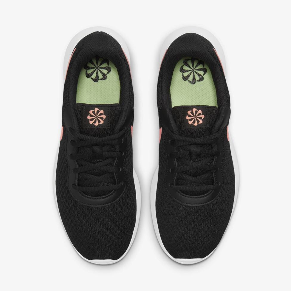 Жіночі кросівки NIKE WMNS TANJUN_image_4