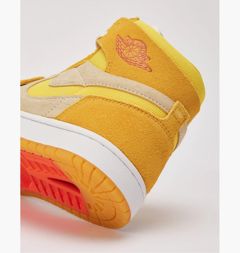 Кроссовки Air Jordan Air 1 High Zoom Cmft 2 FJ5743-700_image_5